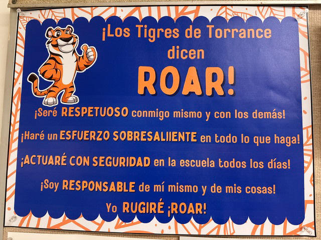 ROAR flyer in Spanish showing classroom expectations